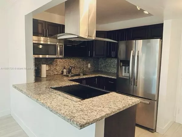 North Miami, FL 33181,2350 NE 135th St #401