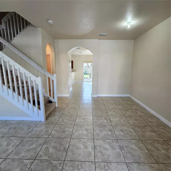 Cutler Bay, FL 33190,9051 SW 227th St #3