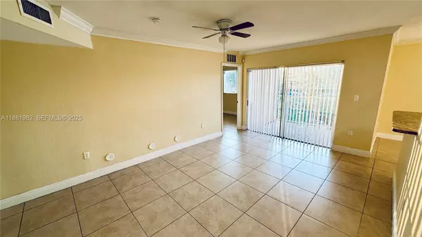 Cutler Bay, FL 33189,21100 SW 87th Ave #204