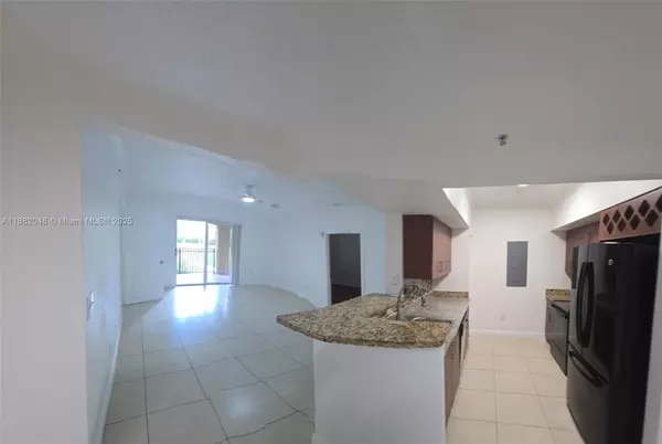 Pembroke Pines, FL 33025,215 SW 117th Ter #14104