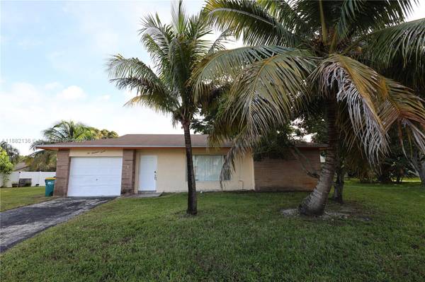 10007 NW 81st Ct #10007, Tamarac, FL 33321