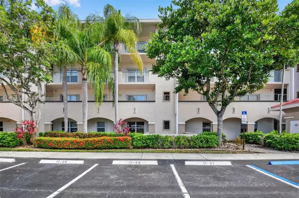 Boynton Beach, FL 33437,5938 Crystal Shores Dr #103