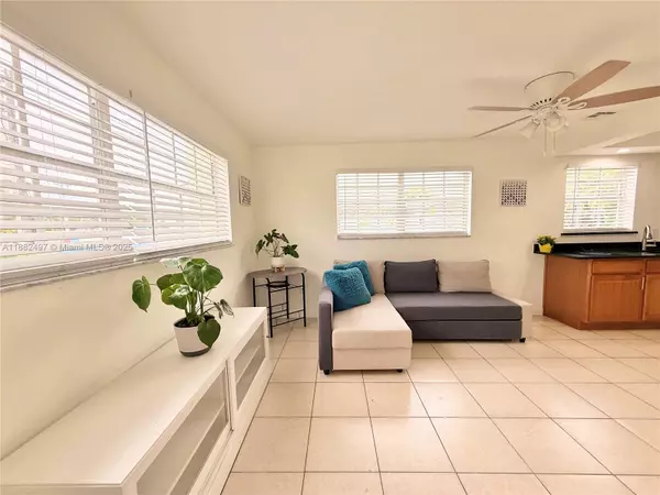 Miami, FL 33130,30 SW 11th Ave #4