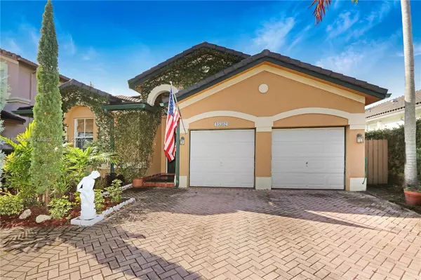 Miami, FL 33185,15382 SW 16th Ter