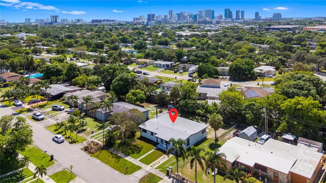 1042 NW 13th St, Fort Lauderdale, FL 33311