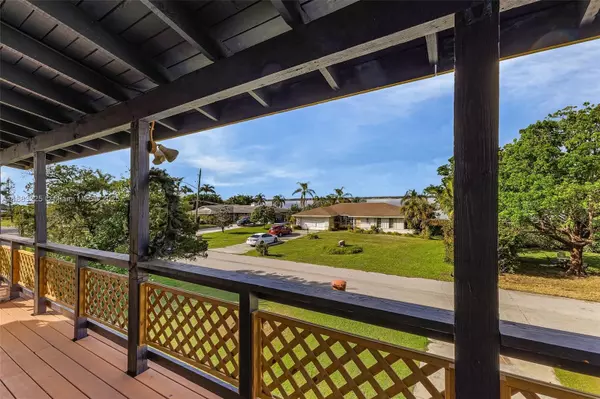 Fort Myers, FL 33916,4070 E River