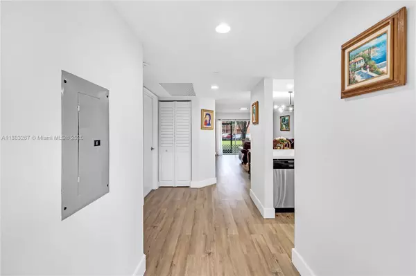 Pembroke Pines, FL 33027,701 SW 142nd Ave #108S