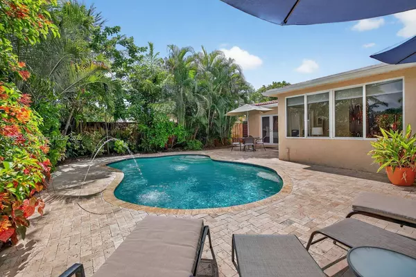 Oakland Park, FL 33334,301 NE 48th St