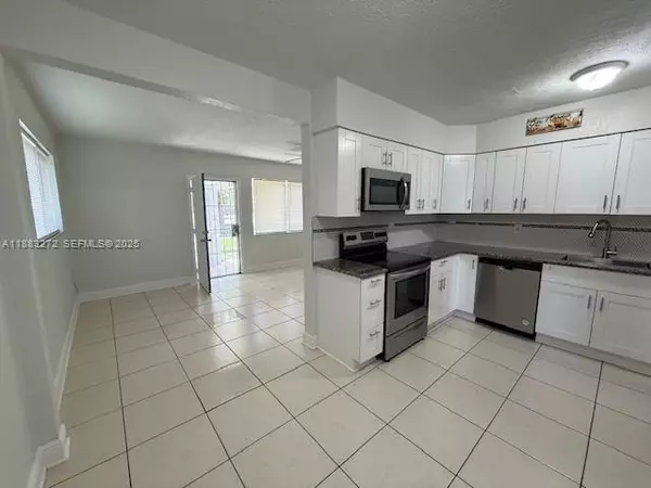 North Miami, FL 33161,13300 NE 10th Ave #0