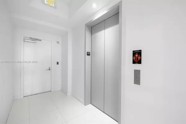 Miami, FL 33132,851 NE 1st Ave #1008