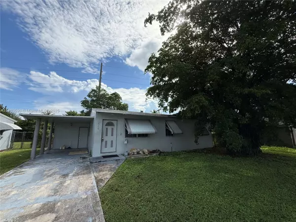 2960 Avenue F, Riviera Beach, FL 33404
