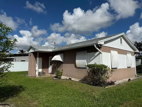 Miami Gardens, FL 33054,2450 NW 157th St Rd