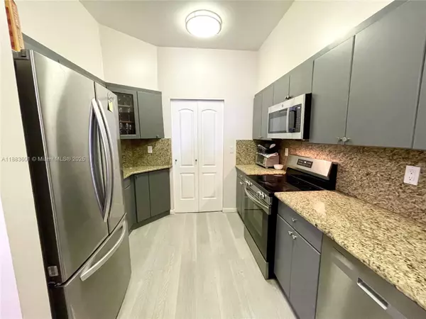 Surfside, FL 33154,8816 Collins Ave #206