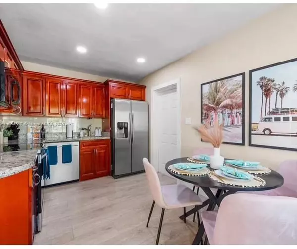 Fort Lauderdale, FL 33304,1345 NE 14th Ave