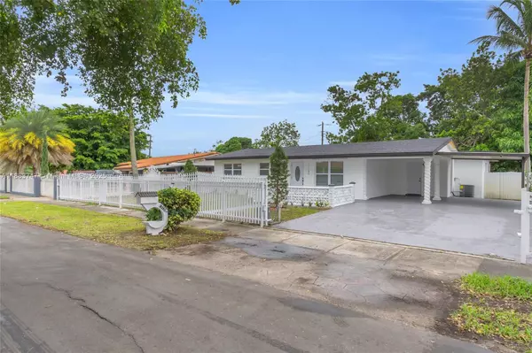 Miami Gardens, FL 33055,17130 NW 51st Pl