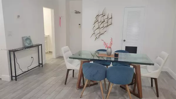 1965 S Ocean Dr #ME, Hallandale Beach, FL 33009