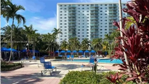 Sunny Isles Beach, FL 33160,19370 Collins Ave #1117