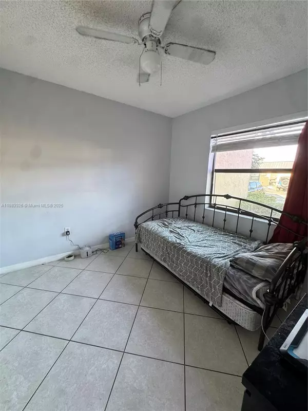 Pembroke Pines, FL 33024,142 NW 91st Ave #104