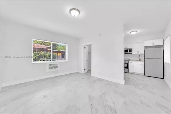 Hollywood, FL 33020,1839 Funston St #7