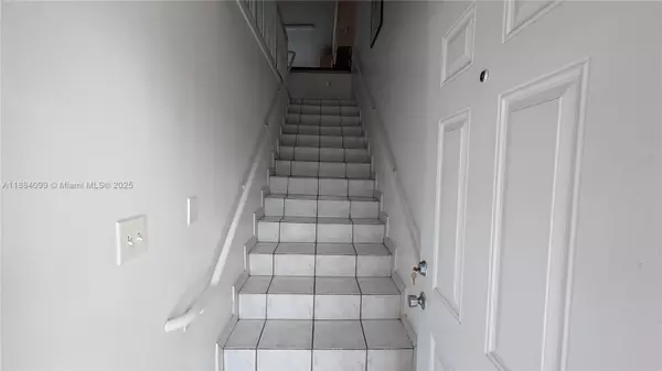 Hialeah, FL 33018,6873 W 36th Ave #202