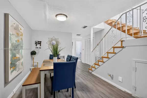 2200 Monroe St #23, Hollywood, FL 33020
