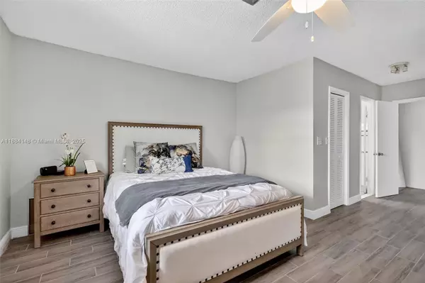 2200 Monroe St #23, Hollywood, FL 33020