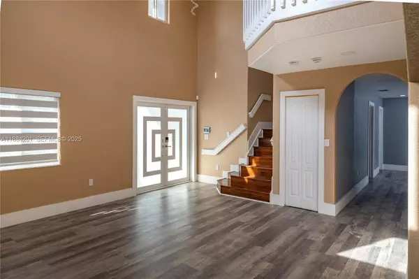 Miami, FL 33185,15981 SW 54th Ter