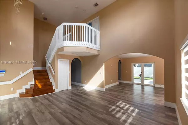 Miami, FL 33185,15981 SW 54th Ter