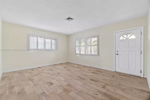 Dania Beach, FL 33004,838 NW 10th Ave #0