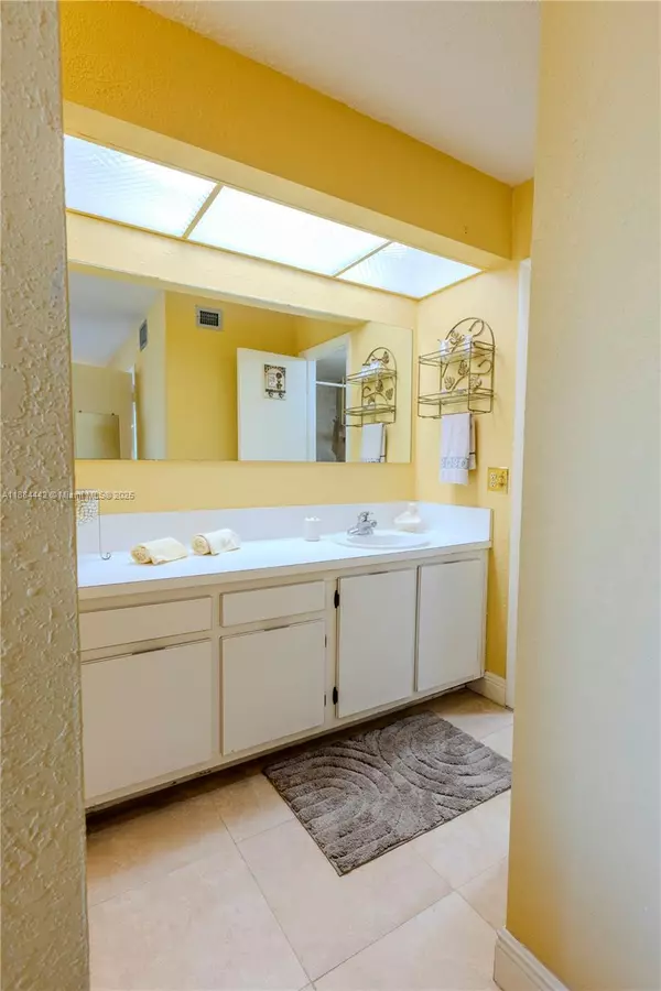 Davie, FL 33328,2930 SW 87th Ter #1808