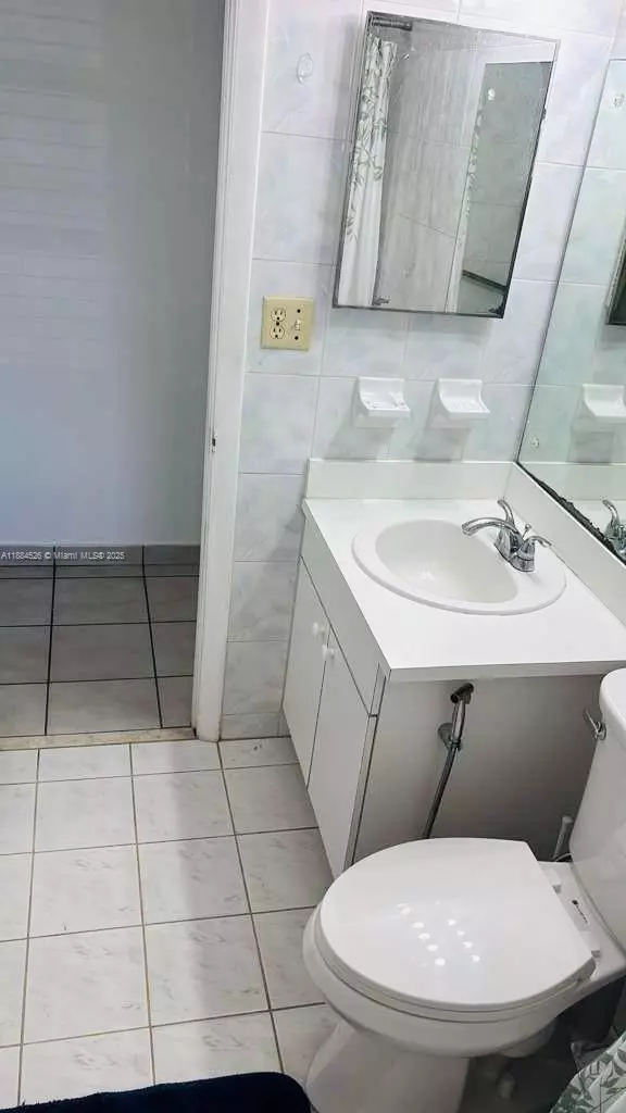Miami, FL 33175,12888 SW 53rd St
