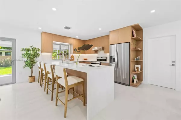 South Miami, FL 33143,6320 SW 62nd Ter