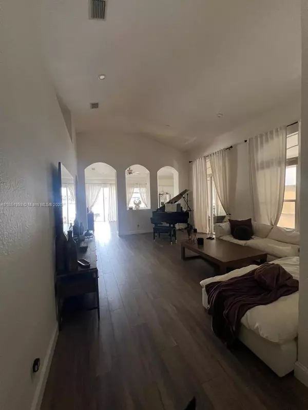 Miramar, FL 33027,Address not disclosed