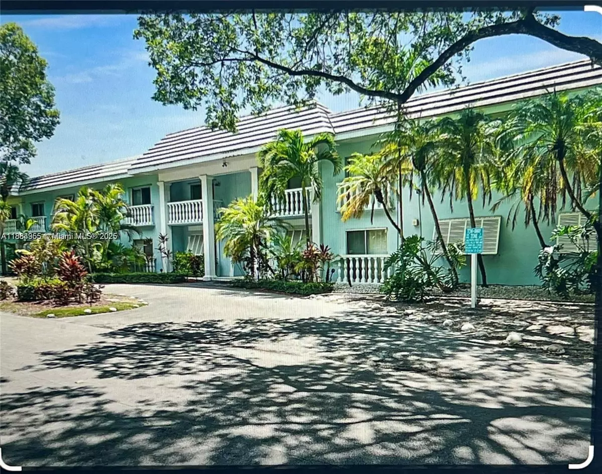 Coral Gables, FL 33146,1200 Mariposa Ave #D204