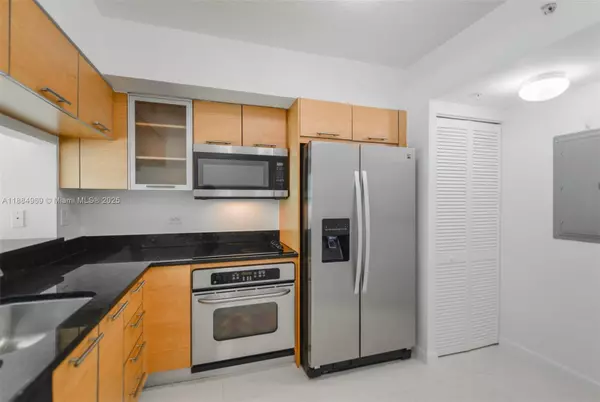 Miami, FL 33131,31 SE 5th St #1510