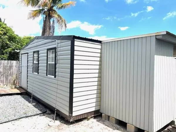 Davie, FL 33314,0000 SW 56 #B