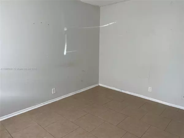 Lake Worth, FL 33460,801 N H #6