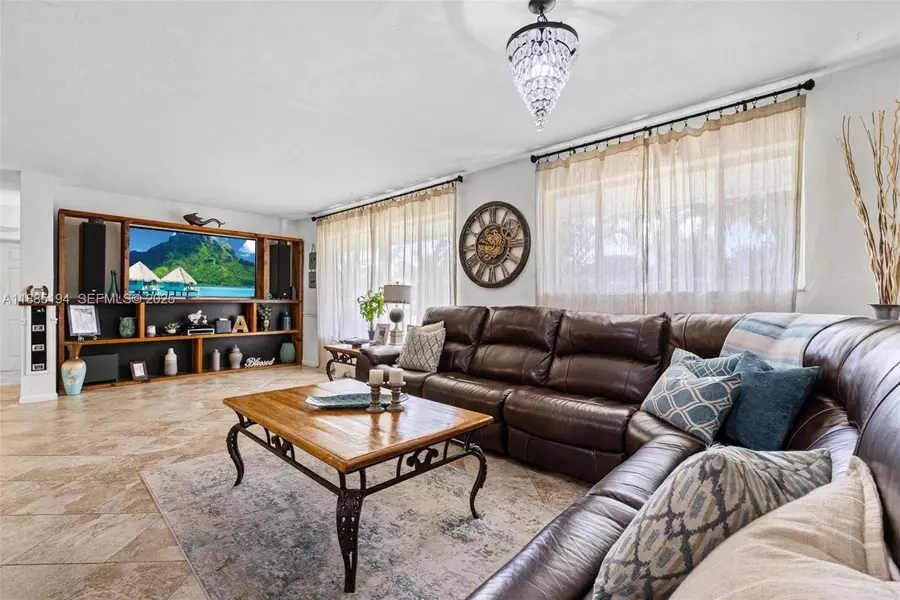 53 NW 19th St, Homestead, FL 33030