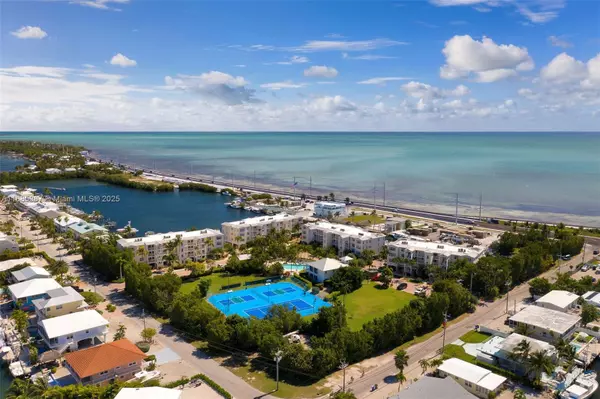 Islamorada, FL 33036,101 Gulfview Dr #114