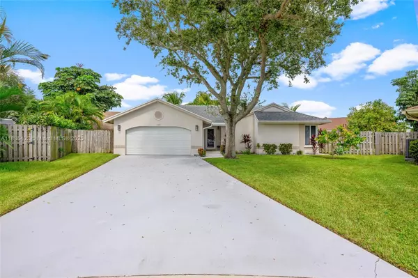 10445 NW 31st Ct, Sunrise, FL 33351