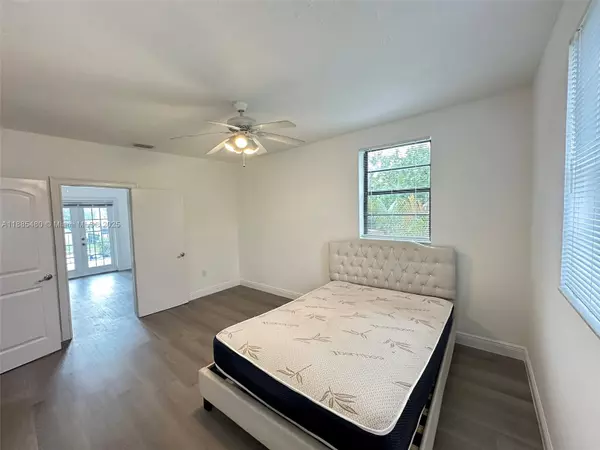 Miami, FL 33135,312 SW 32nd Ave #201