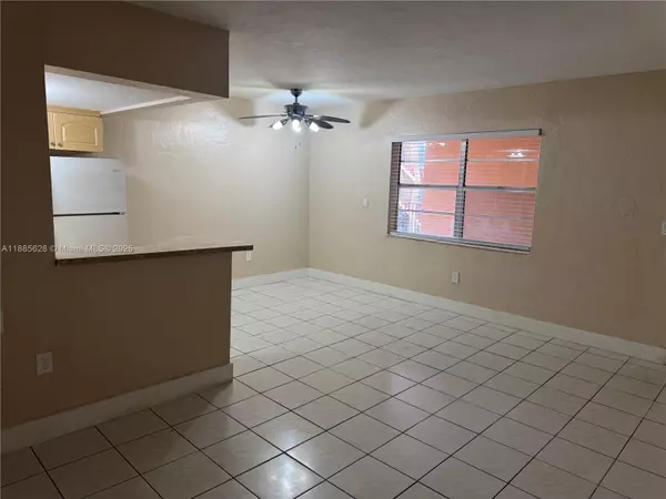 Hialeah, FL 33012,1280 W 54th St #209B