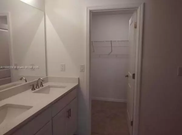 Cape Coral, FL 33909,4217 NE 23rd Pl