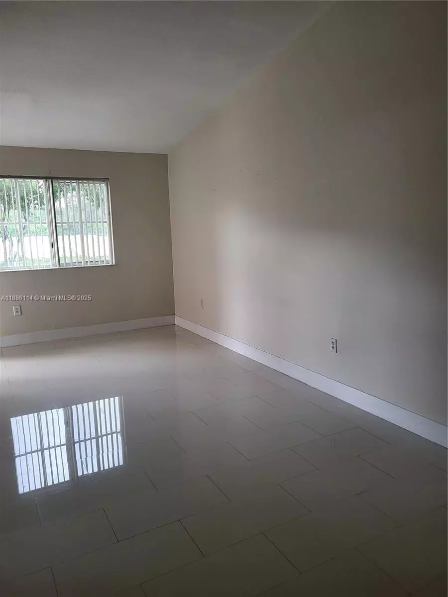 Homestead, FL 33035,2701 SE 12th Rd #202