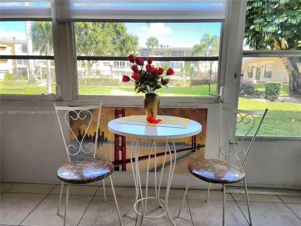 Lauderhill, FL 33313,4431 NW 16th St #H109