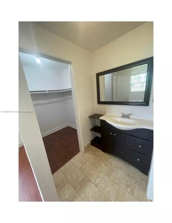 Miami, FL 33176,10845 SW 112th Ave #109