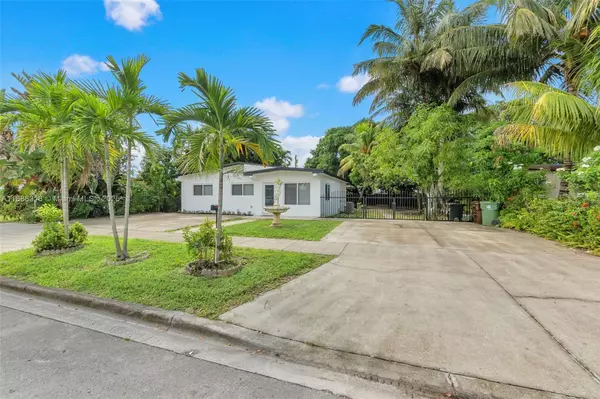 Hialeah, FL 33010,924 W 28th St