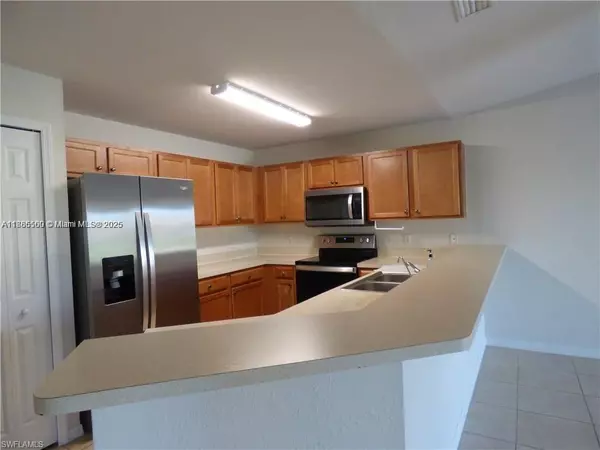 Cape Coral, FL 33909,Address not disclosed