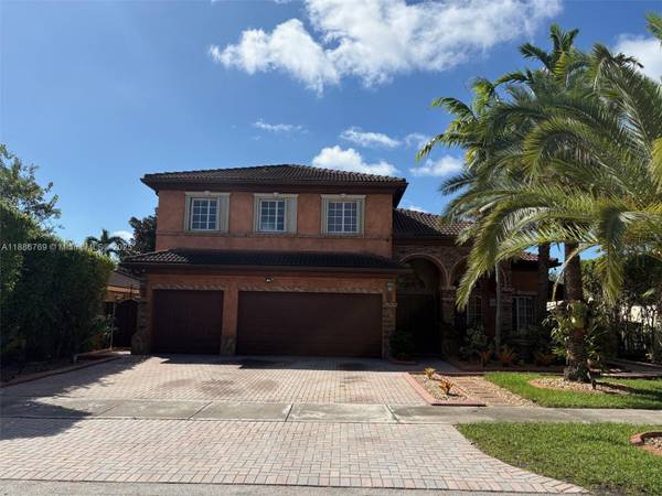 16526 SW 51st Ter, Miami, FL 33185