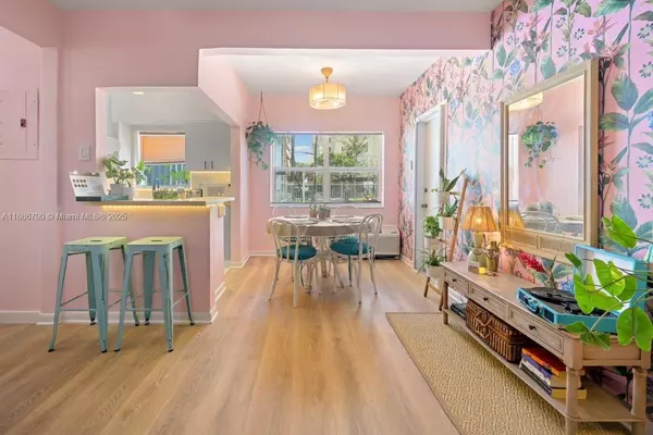 Hollywood, FL 33019,315 Van Buren St #104B